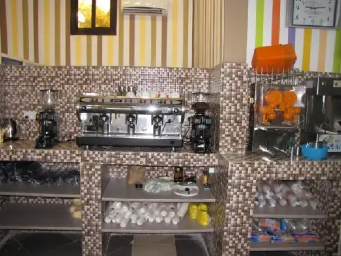 Jabali Apartments