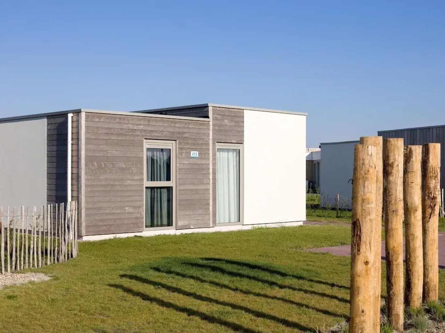 Villa in Nieuwvliet Near Beach Resort