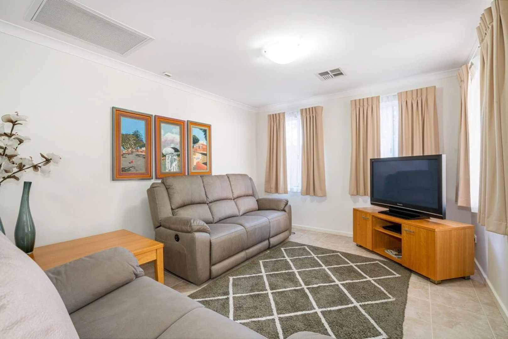 The Beach Hive - U51 Cape View Resort