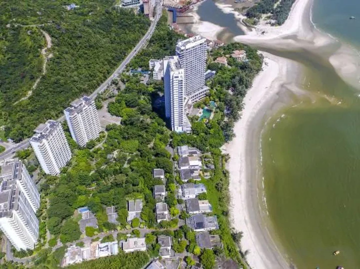 Yunzhifan Holiday Hotel