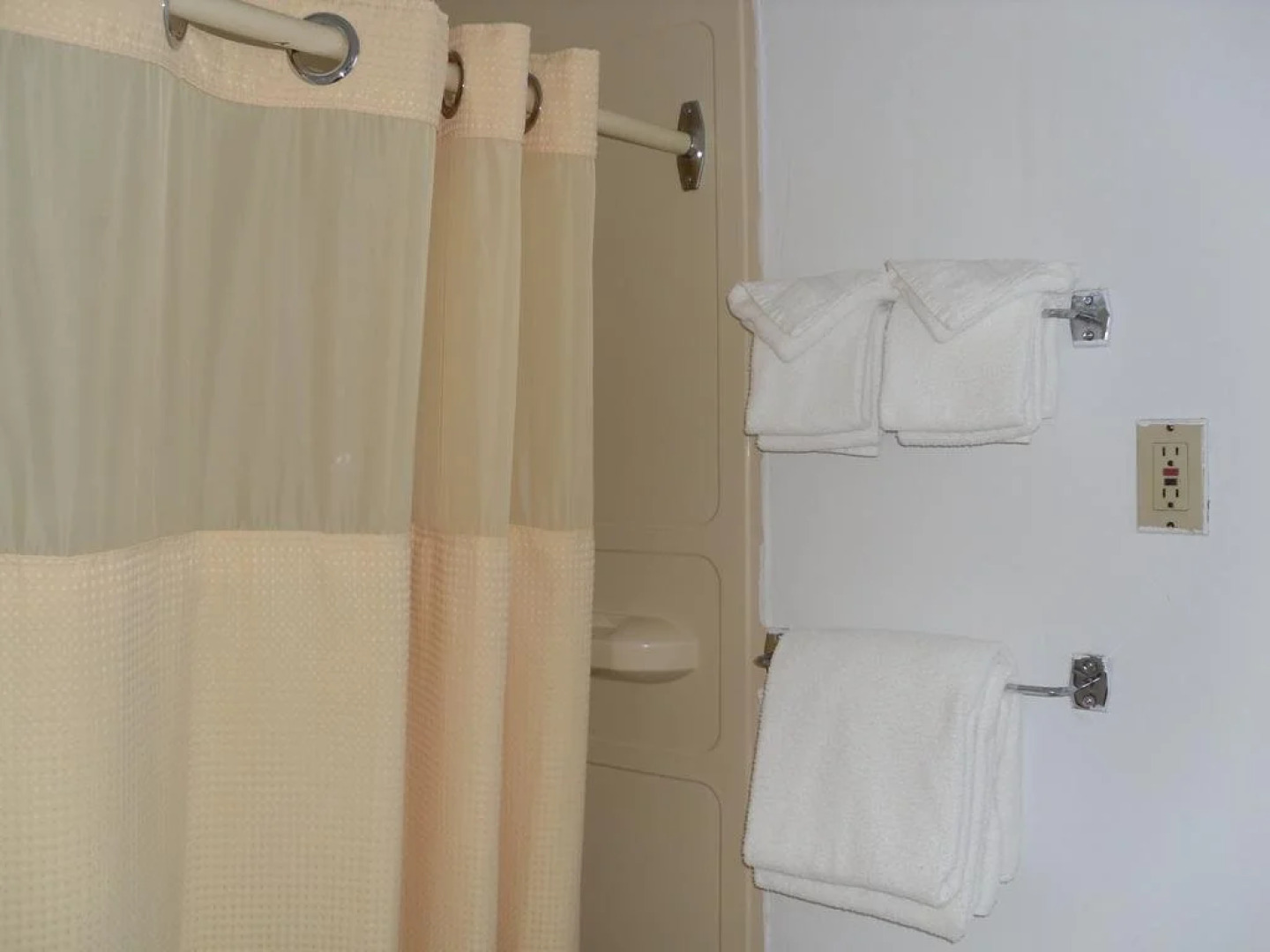 Hotel Bethel - Fort MacLeod, AB