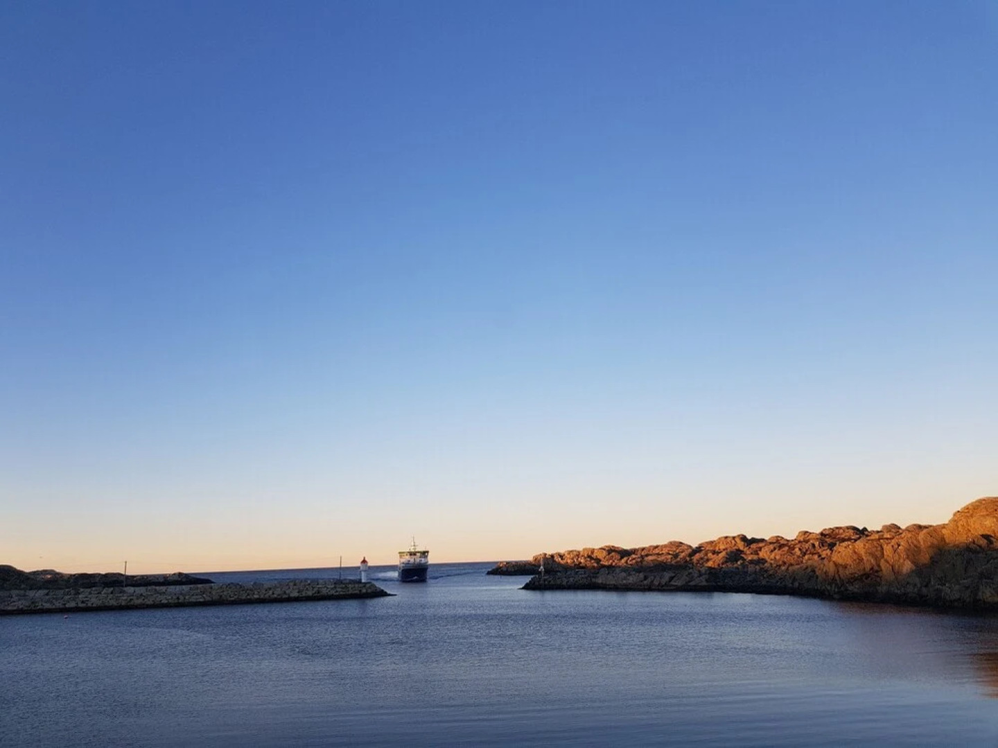 Utsira Overnatting - Bølgen