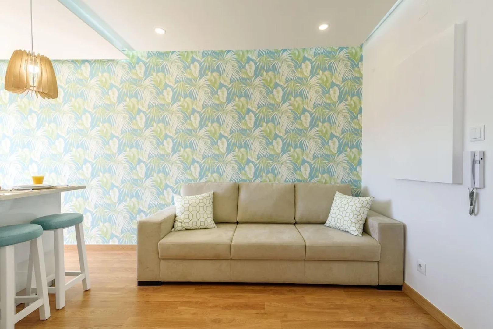 Paço de Arcos Suite & Beach Apartment