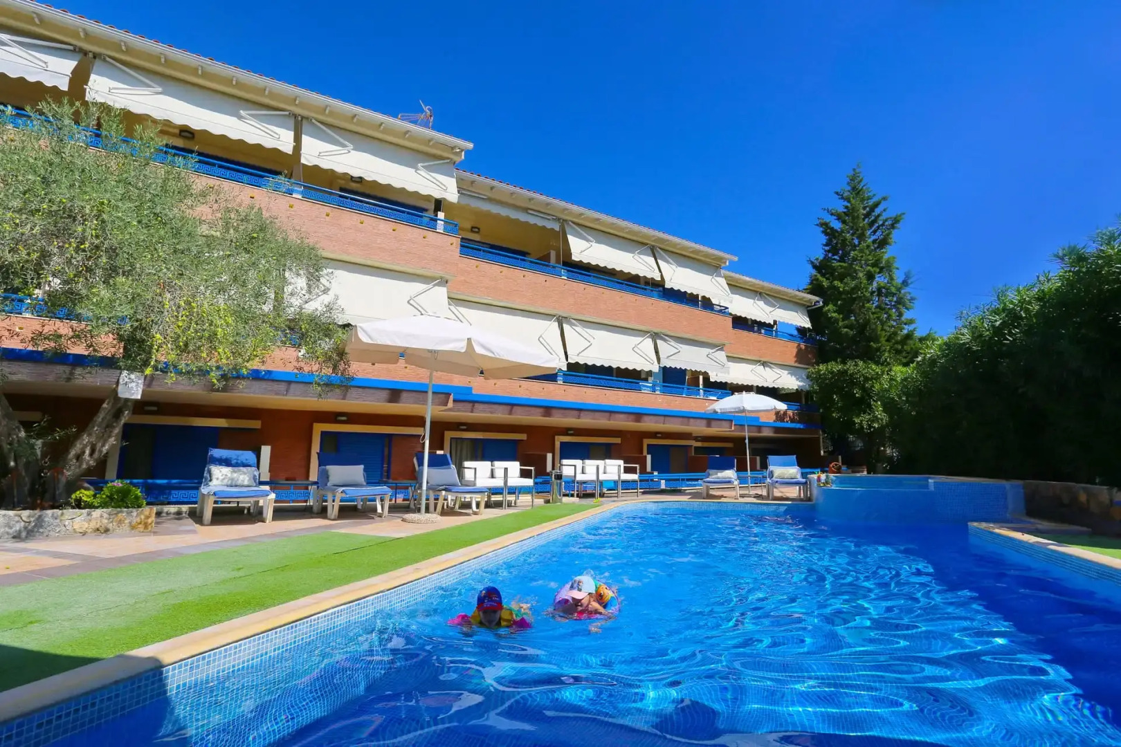 Philoxenia Village Hotel