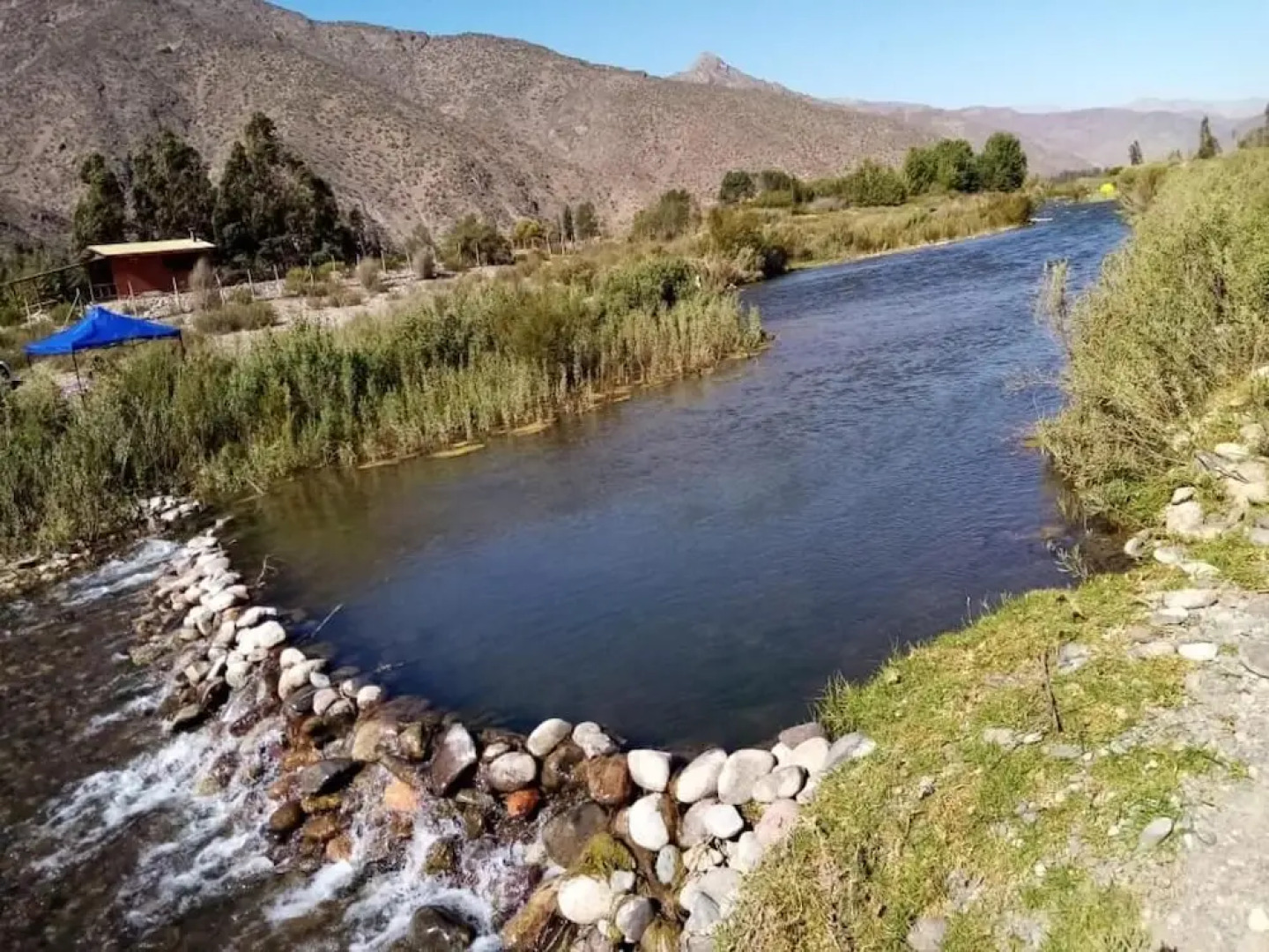 Cabañas en la naturaleza del Río Elqui