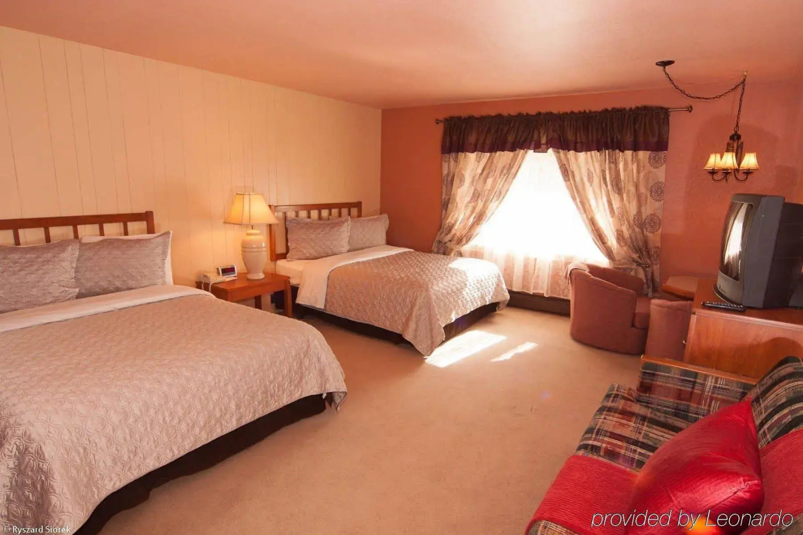 Valley Hi Motel - Near Winter Park Visitor Center