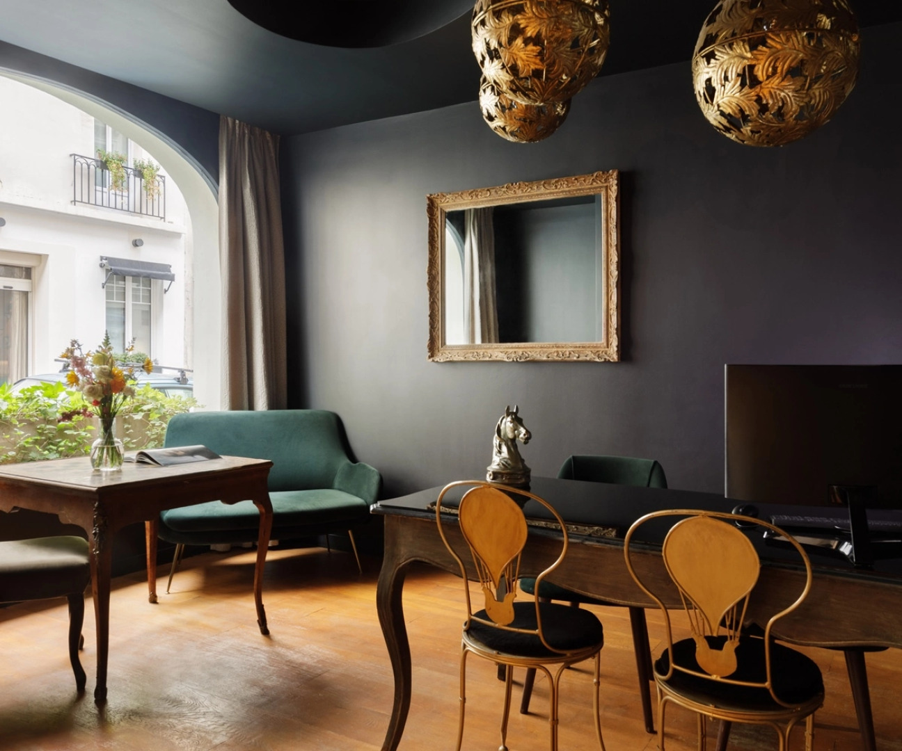 Alberts Hotel (ex Angely)