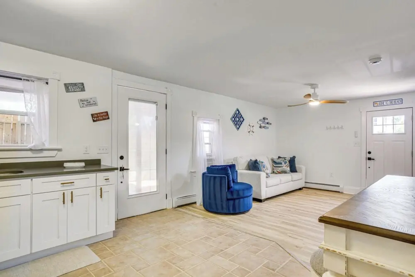 Walk to Beach: Somers Point Apartment!