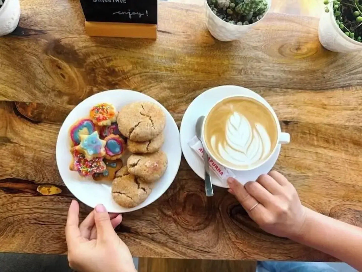 Almost Home Guest House and Cafe