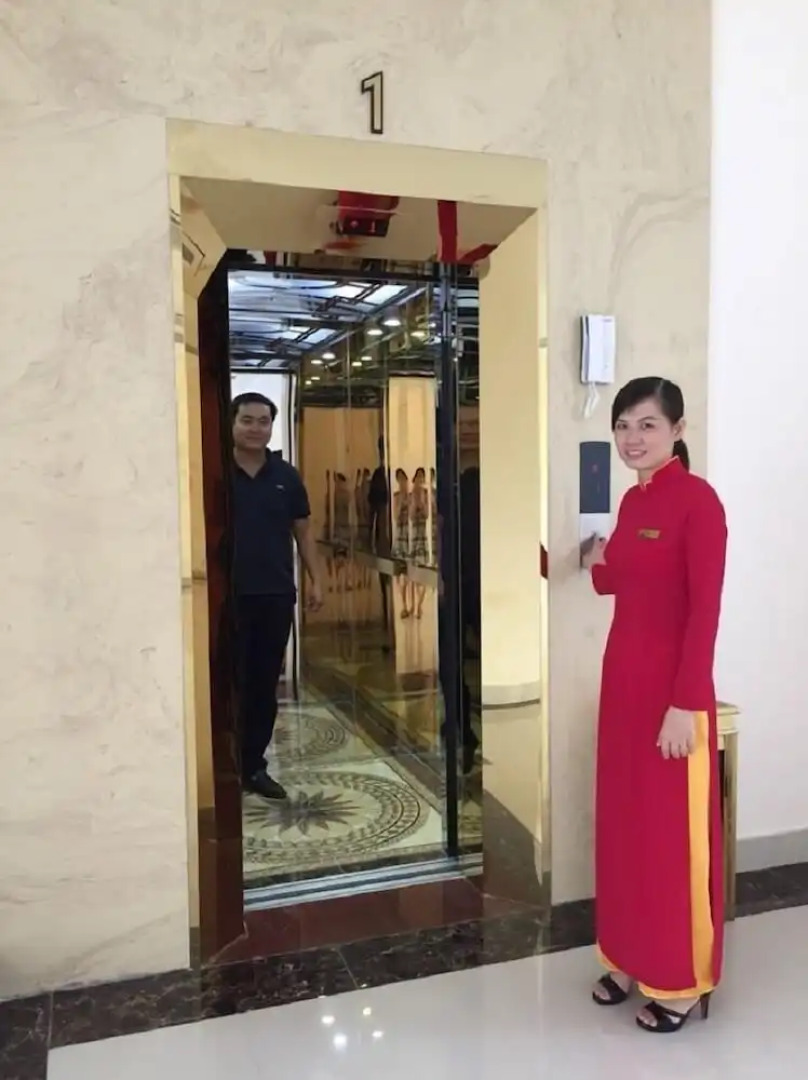 Phoenix 3 International Hotel