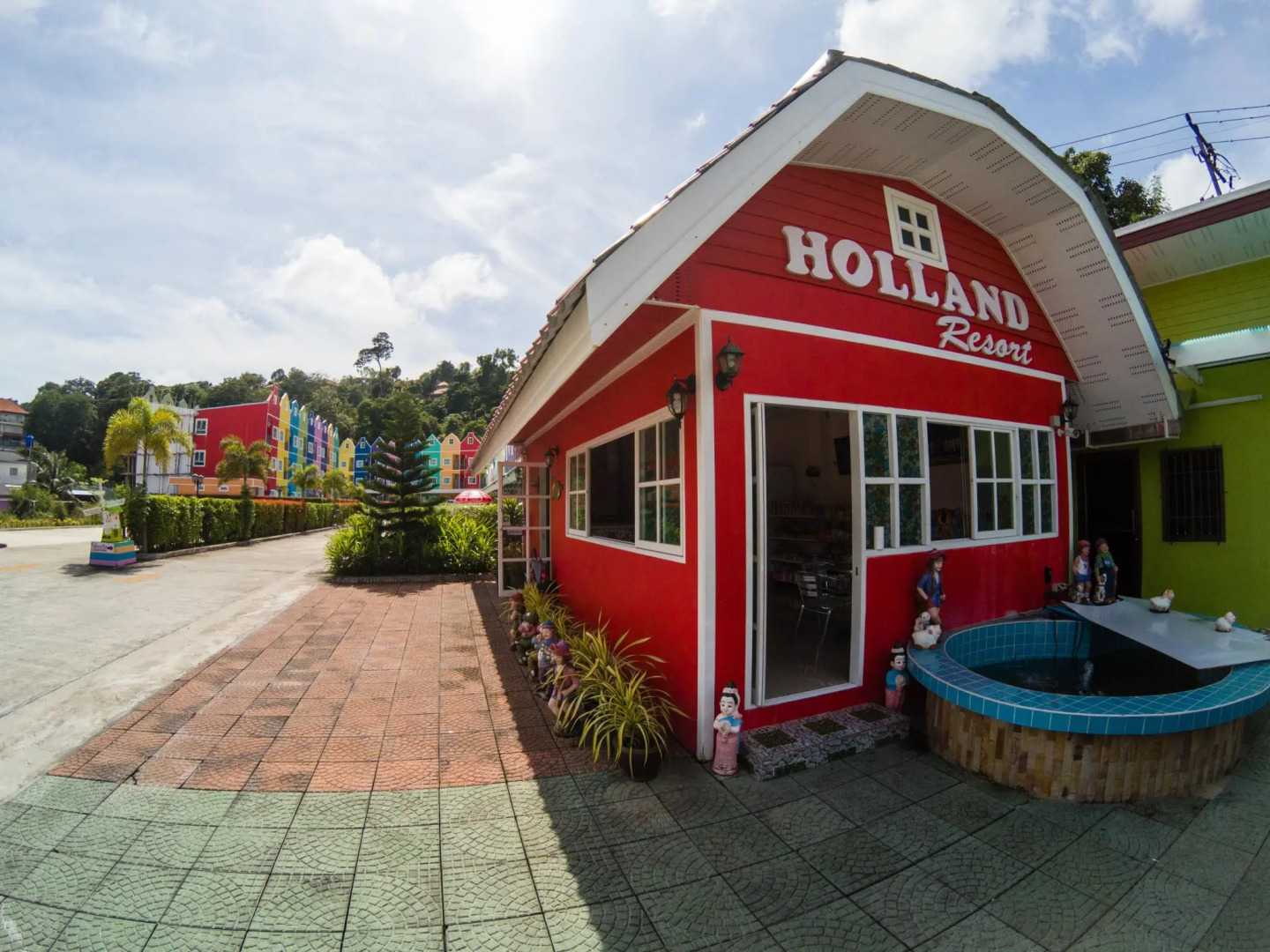 Holland Resort Phuket (SHA Extra Plus)