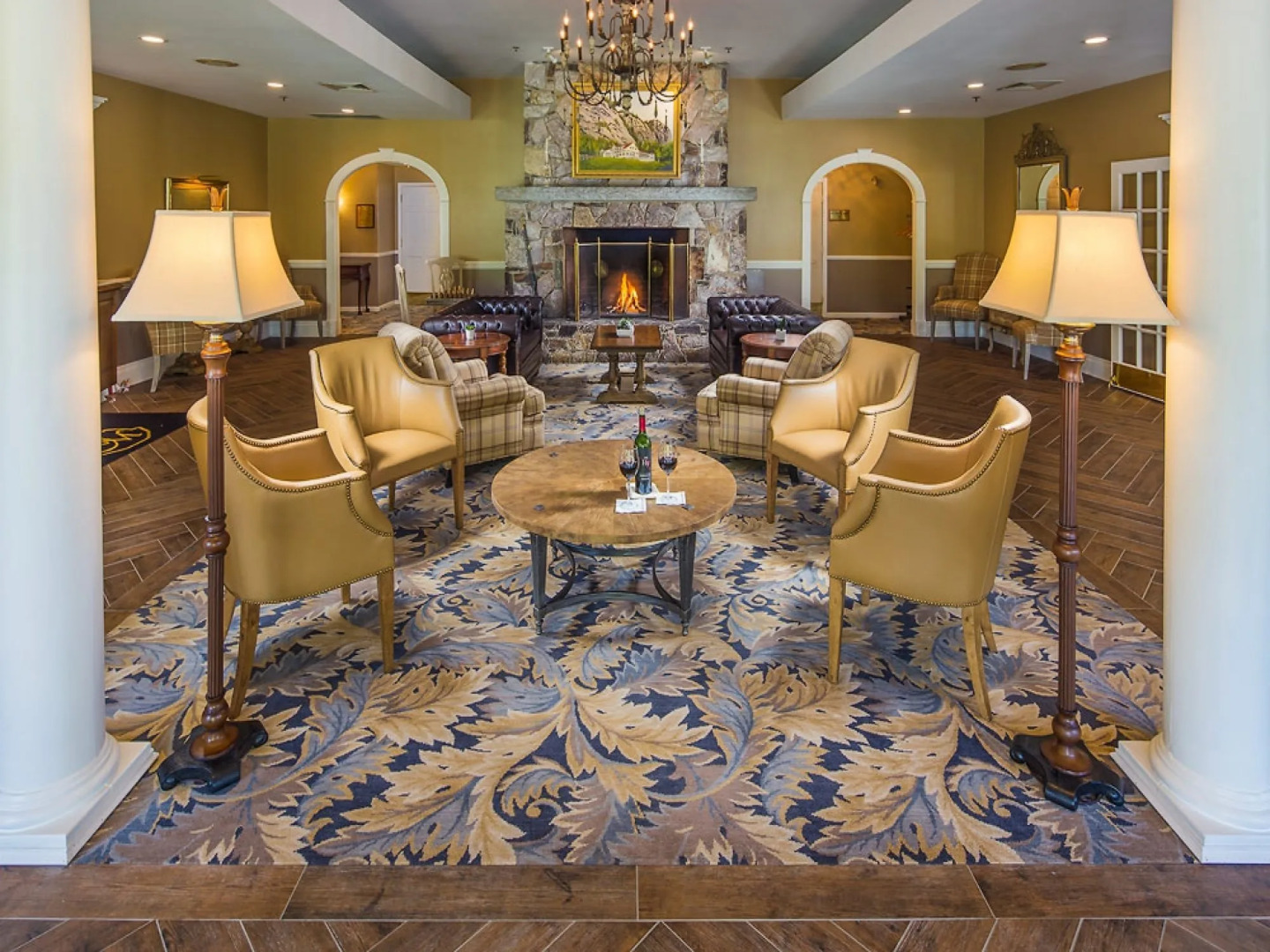 The White Mountain Hotel & Resort