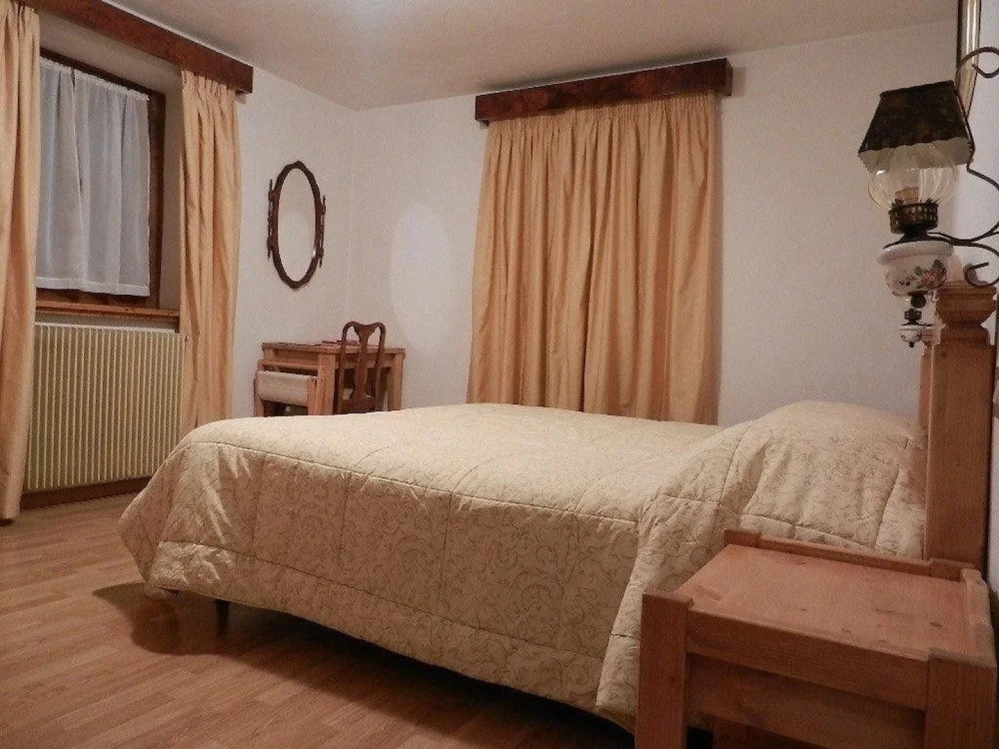 Albergo Centrale Forni