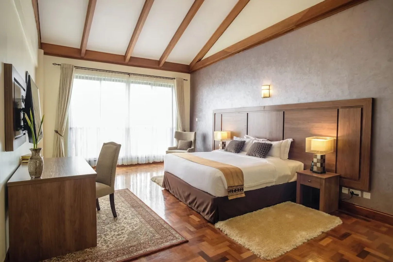 Апарт-отель GemSuites Riverside