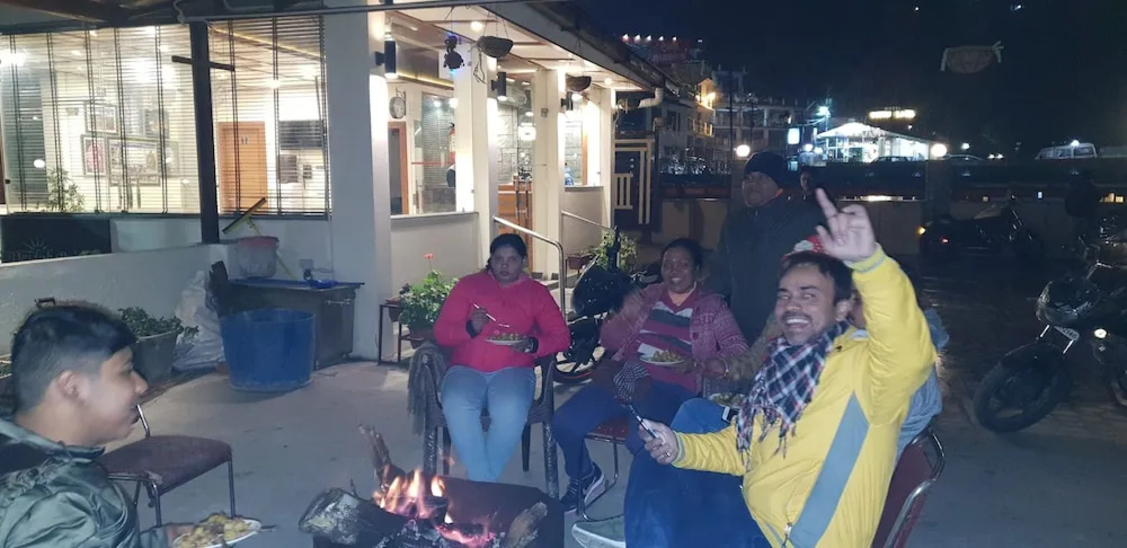 OYO Rooms Mussoorie Library