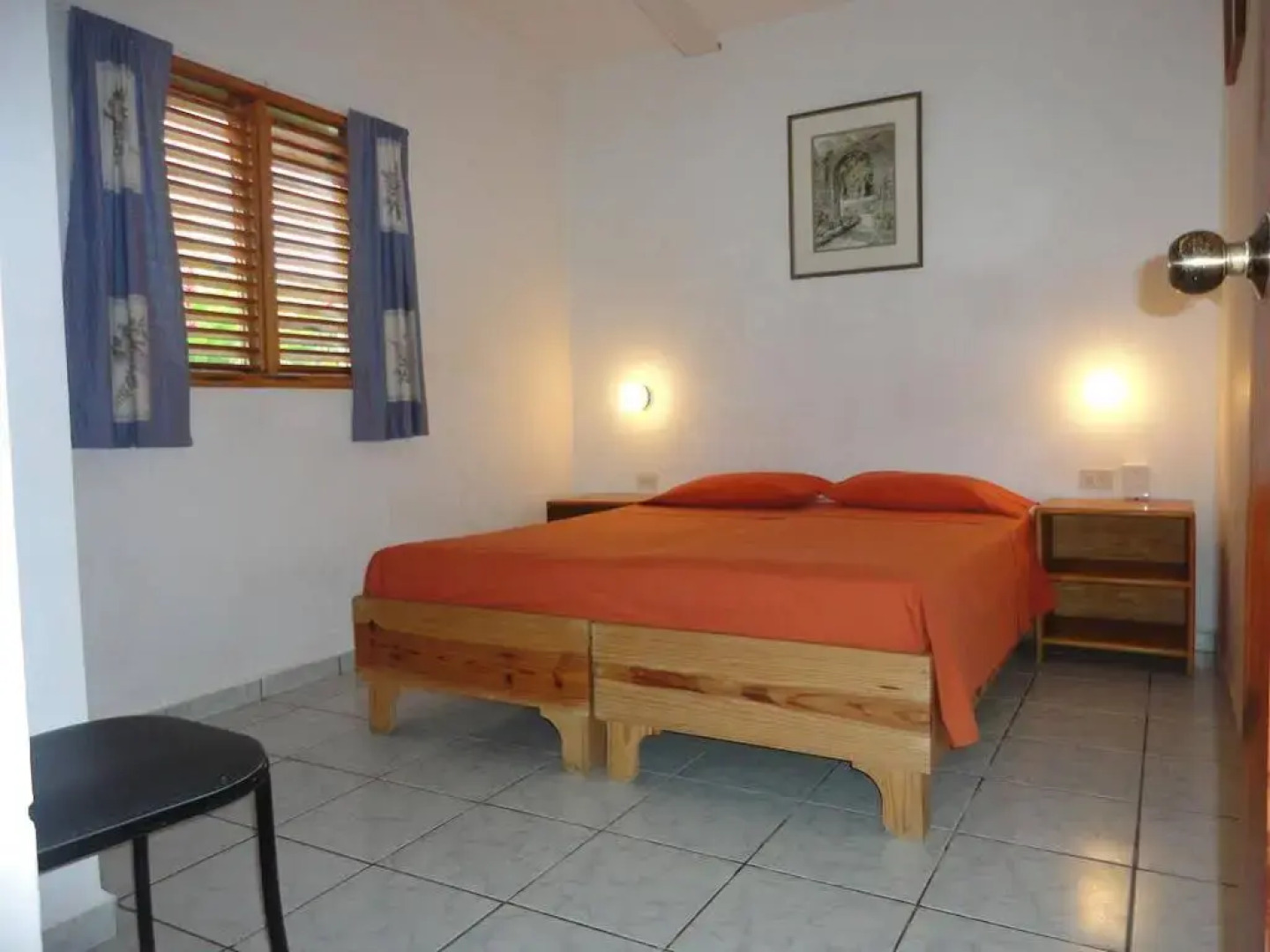 El Flamboyan Apartments