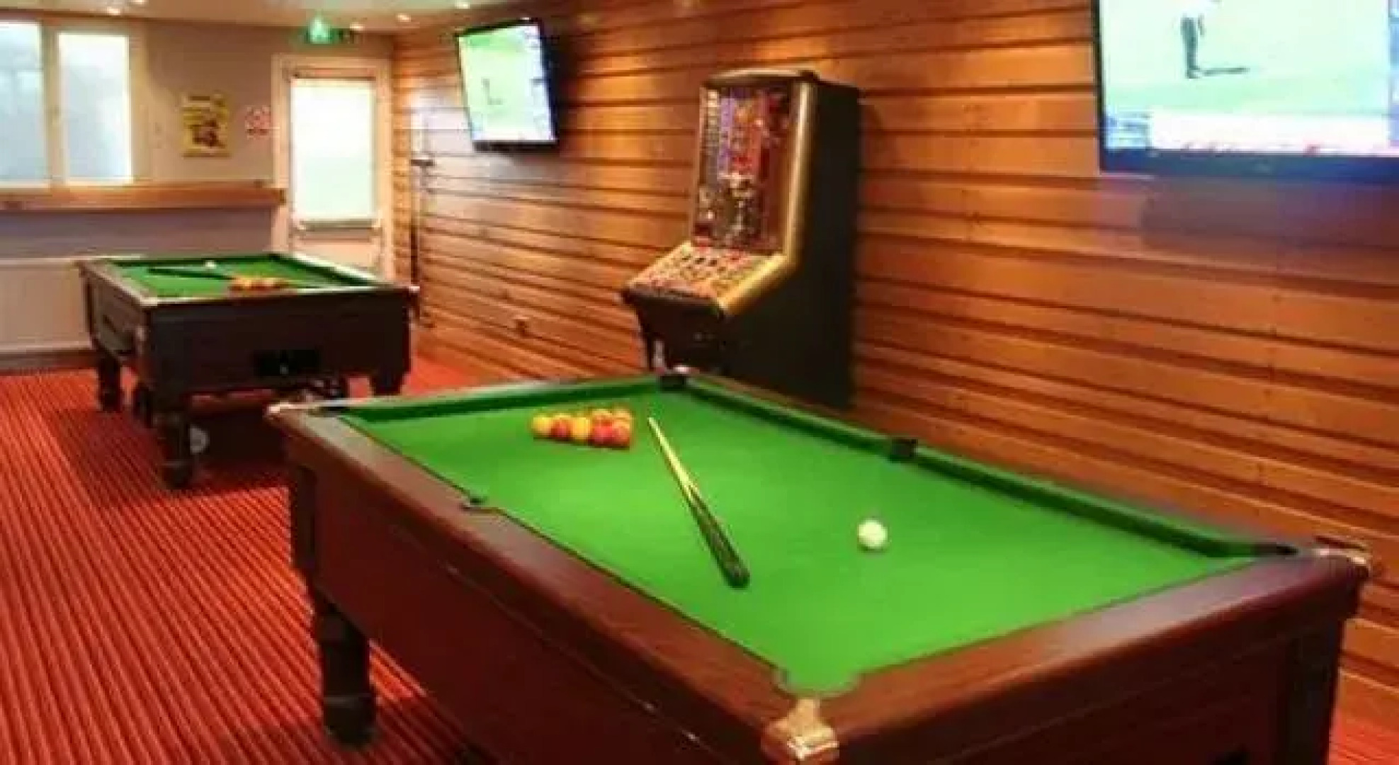 Pines Hotel Luton Airport