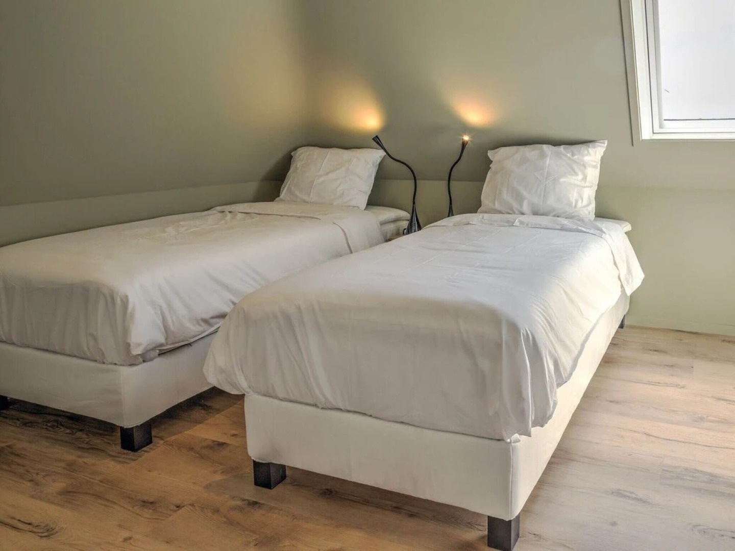 Tranquil Farmhouse in Rijsbergen with Hot Tub and Garden