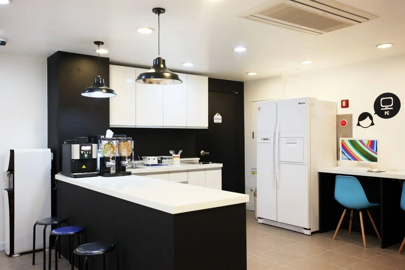 Ekonomy Hotel Myeongdong Central