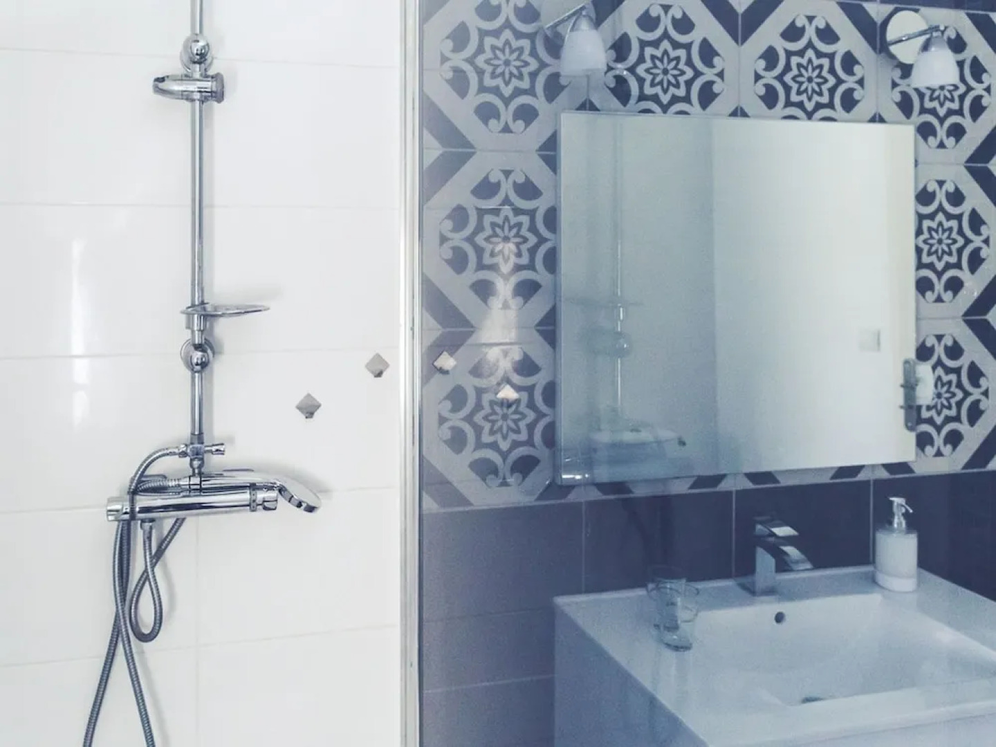 Holiday Home in Meaulne With Private Swimming Pool Near the Tronçais Forest