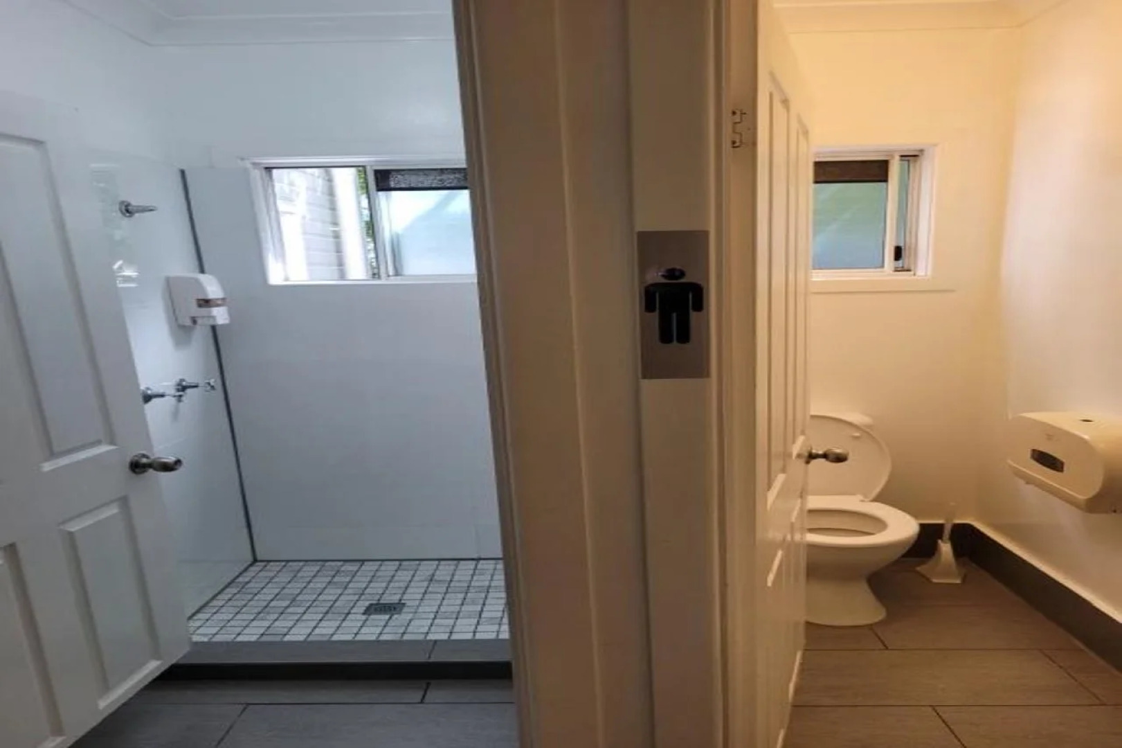 Travellers Paradise Heritage Historical Place - Hostel