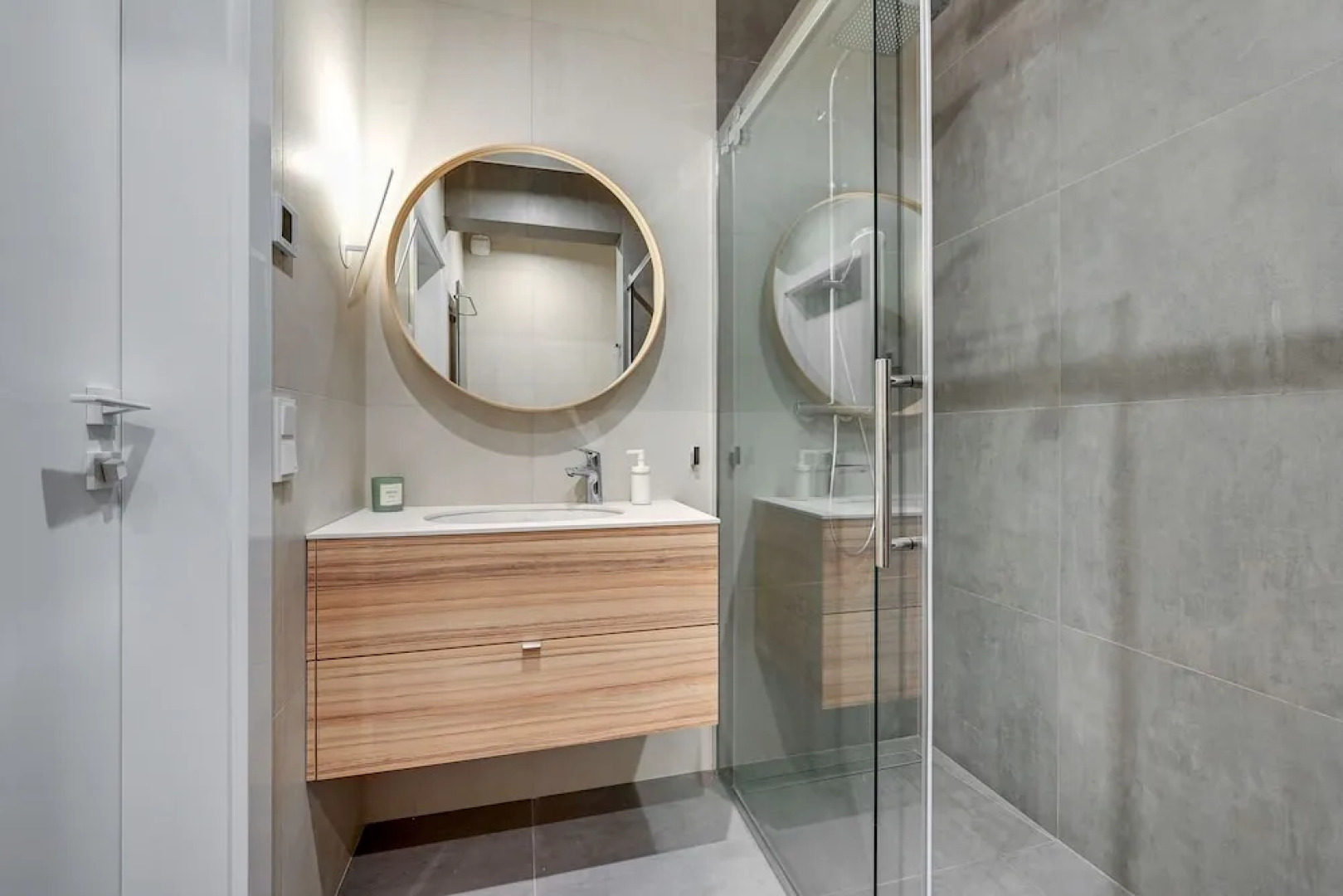 Flats For Rent  - Verano Residence