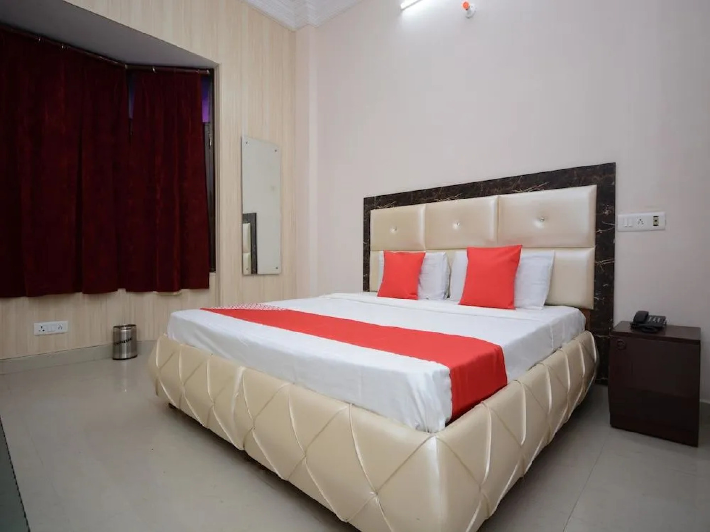 OYO 30358 Hotel Asia Palace