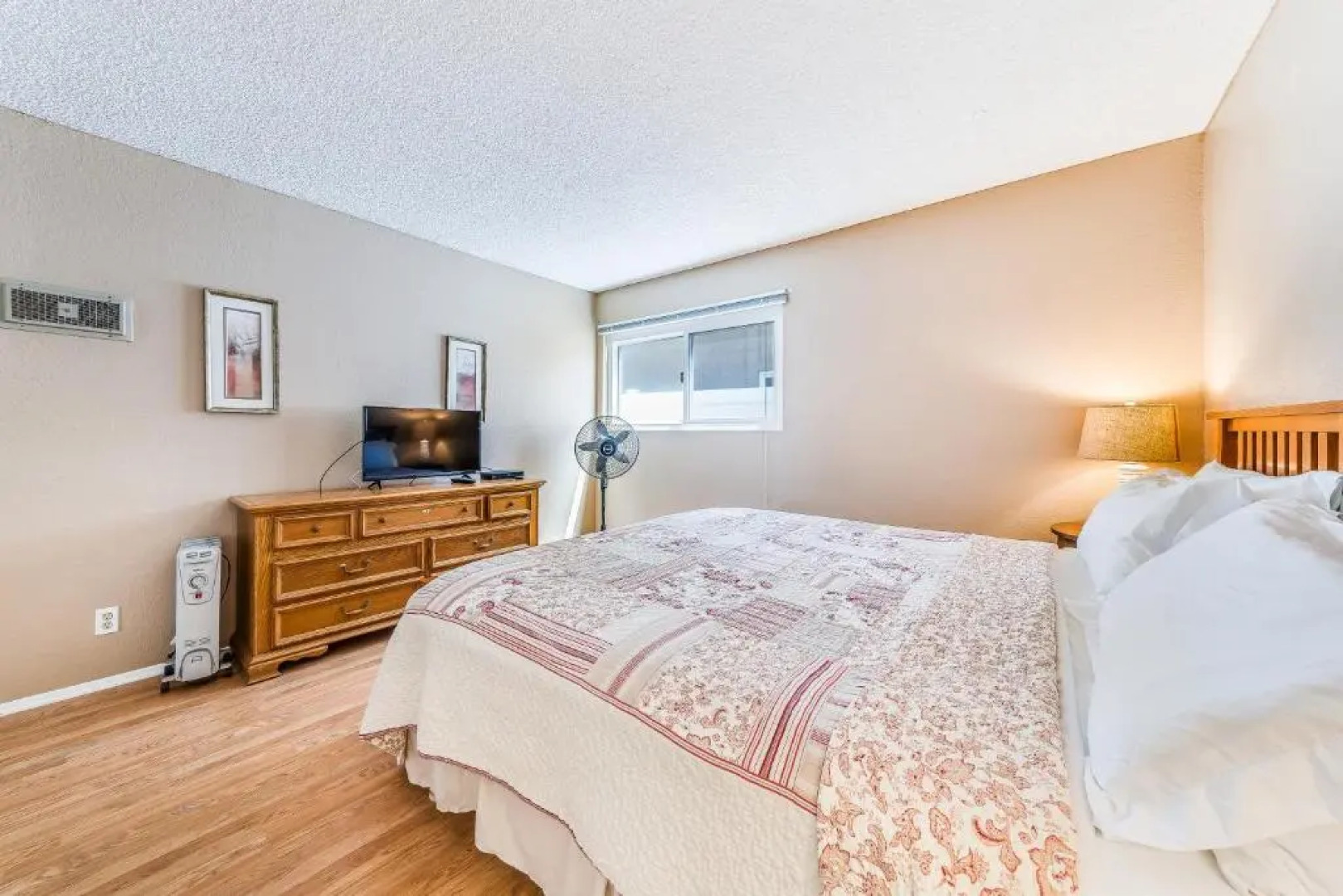 22 Huntington St. 2bdr