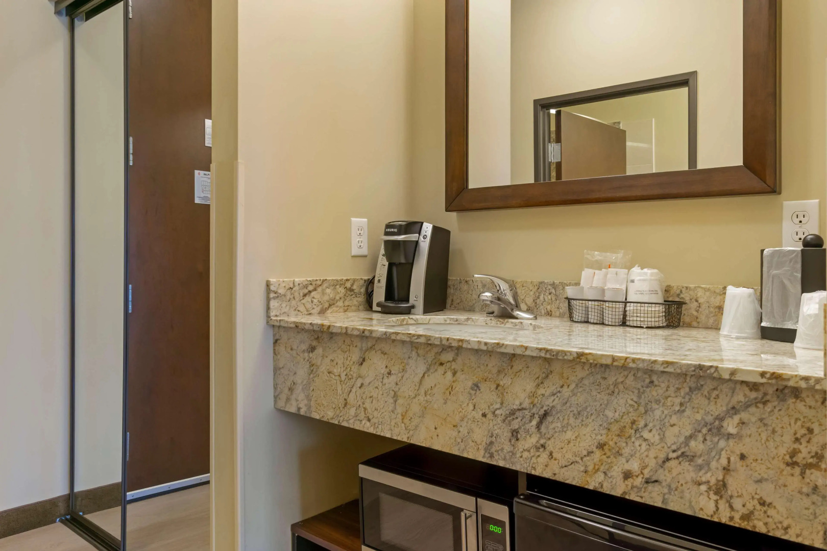 Best Western Plus Lacey Inn & Suites