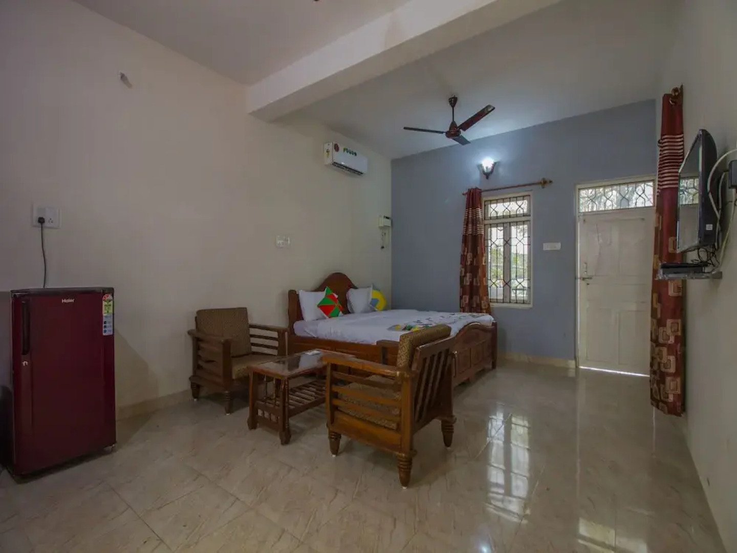 OYO 14644 Home Riverview Studio Siolim