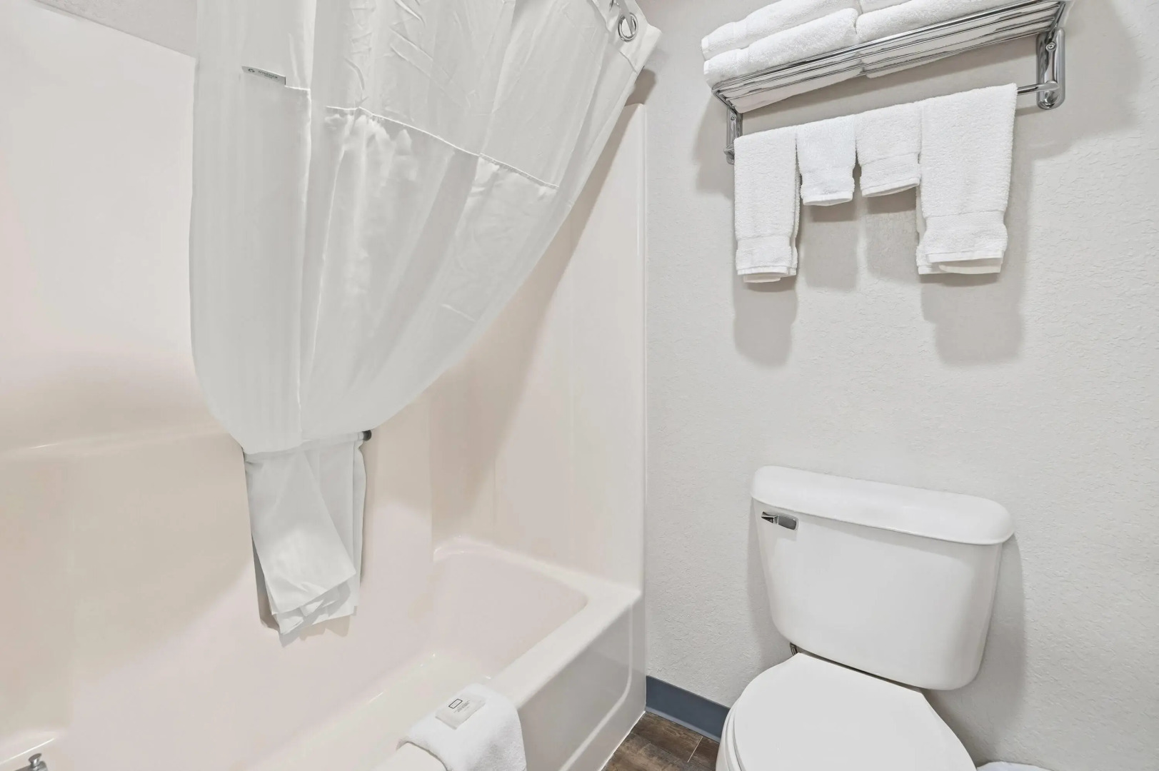 Days Inn by Wyndham Wall