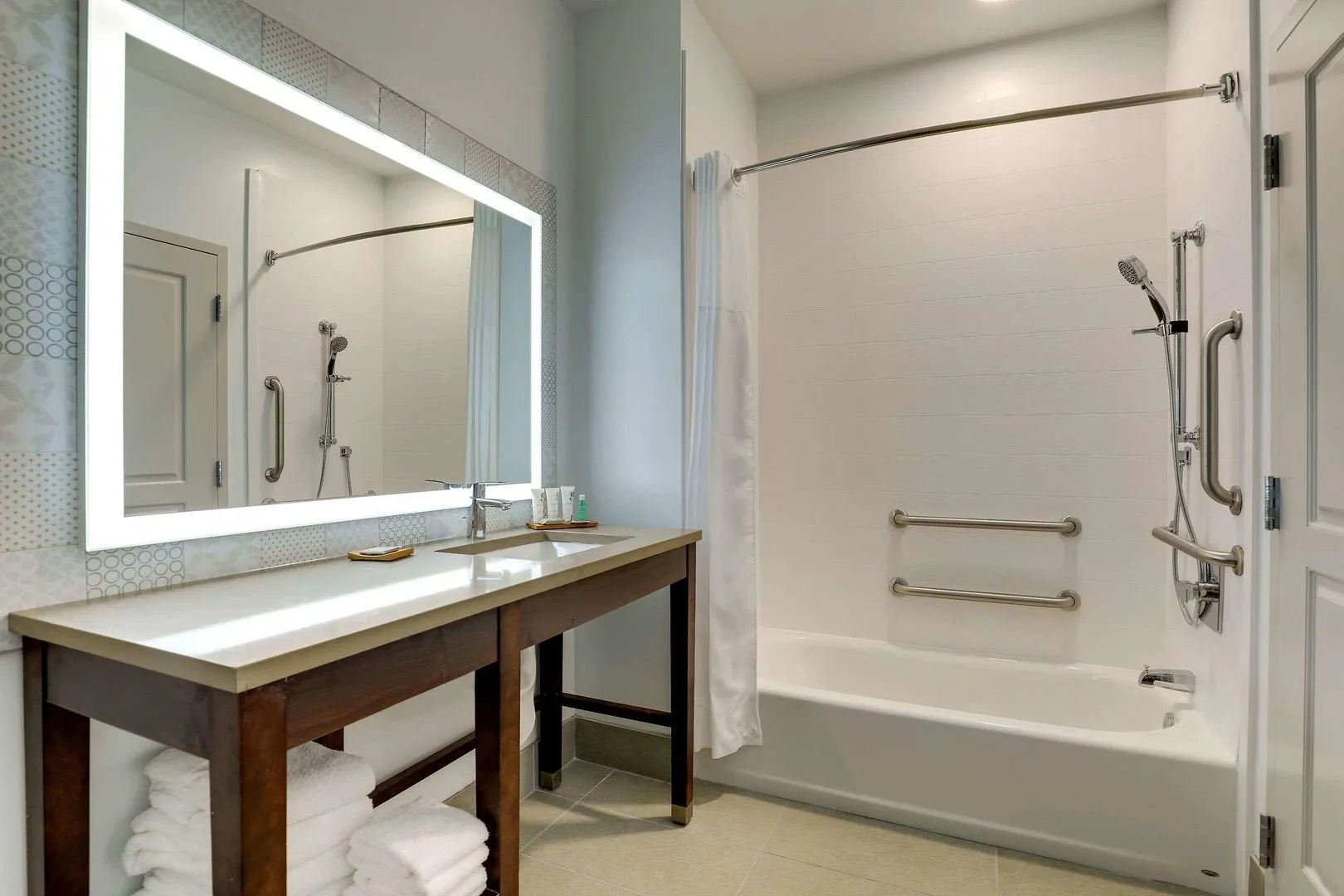 Country Inn & Suites by Radisson, Cumming near Northside Hospital Forsyth