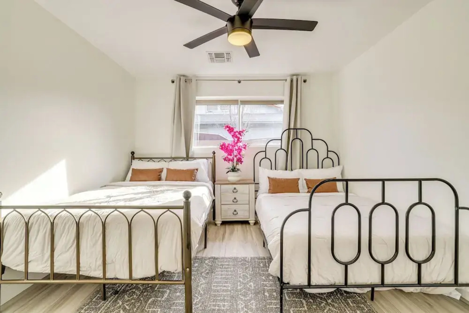 4 Mi to Dtwn: Home w/ Fire Pit & Patio in Tempe