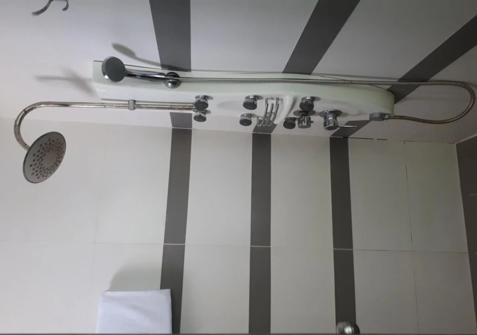 EMT Homestay Hue Vietnam