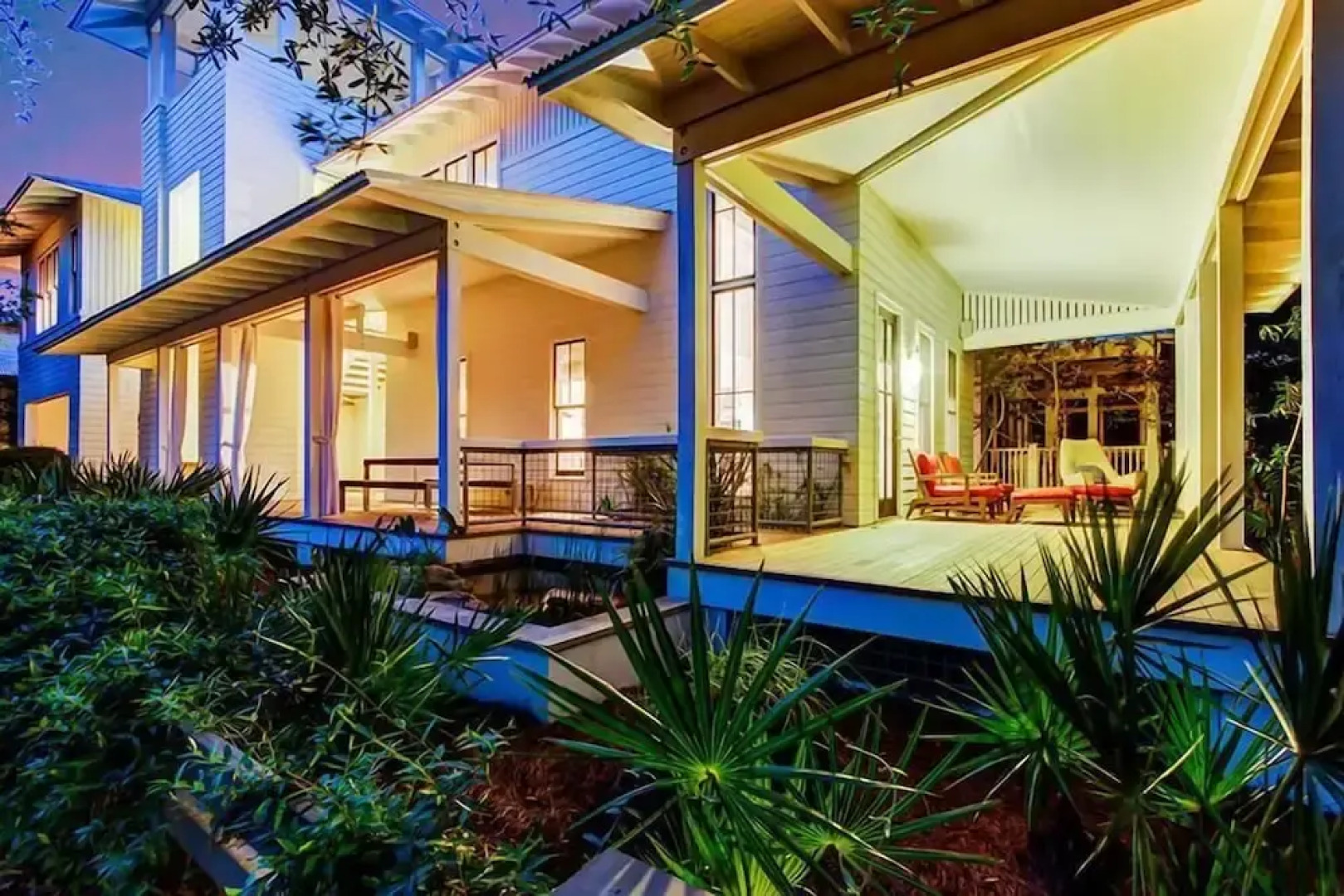 The White House of Watercolor 4 Bedroom Holiday Home by Five Star Properties