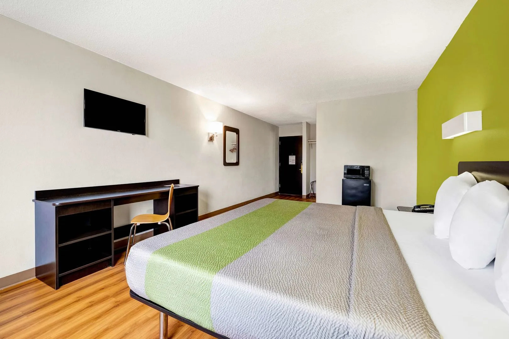 Motel 6 Indianapolis, IN