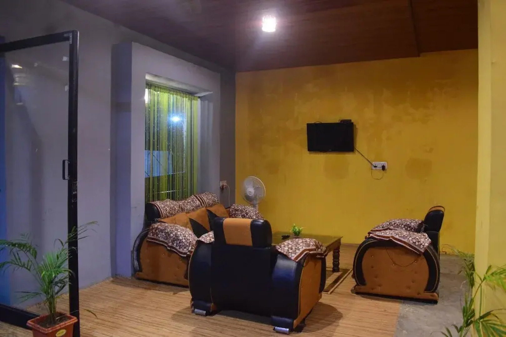 Istaqbal Hotel Mukki