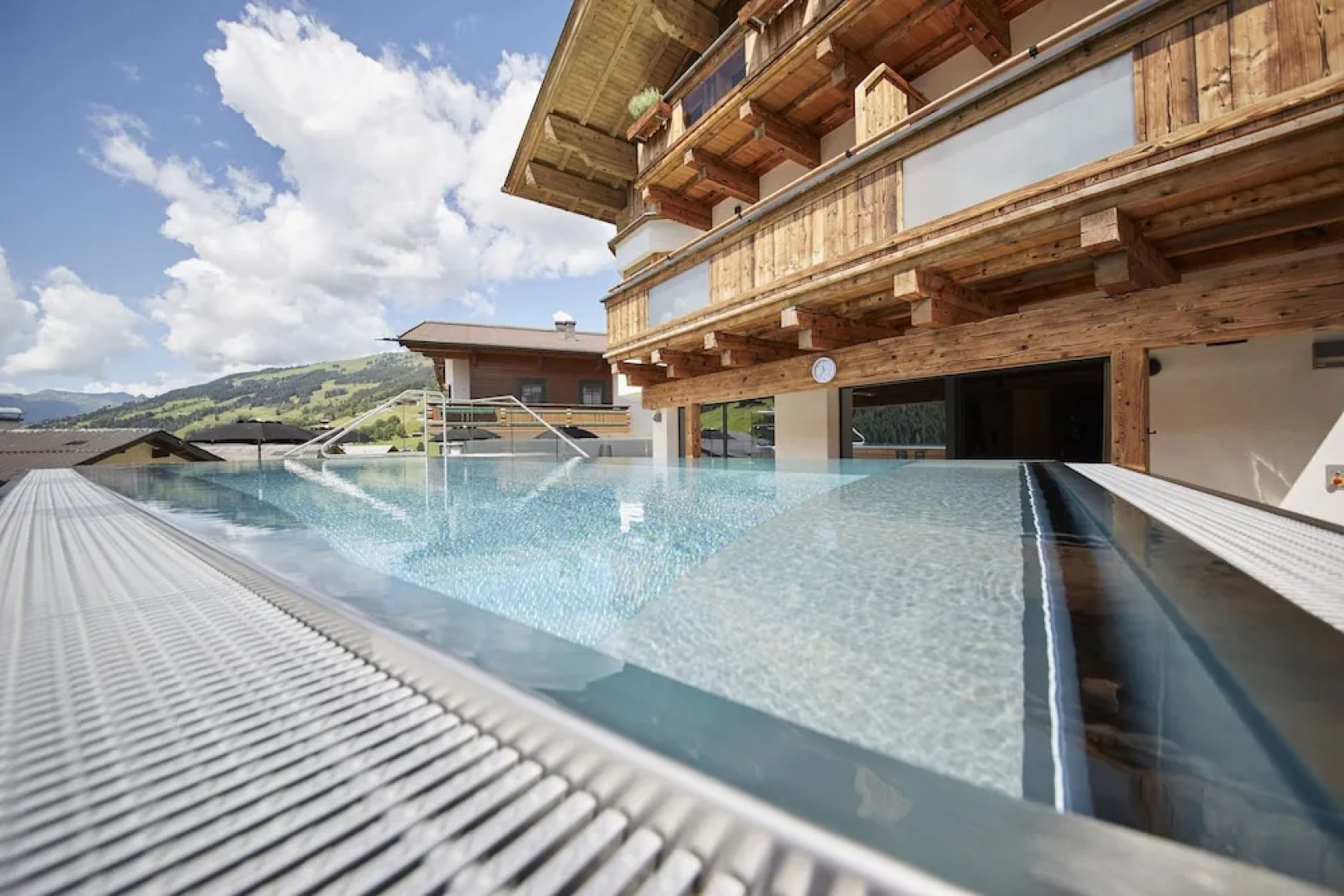 Hotel Astrid - Ski In & Ski Out