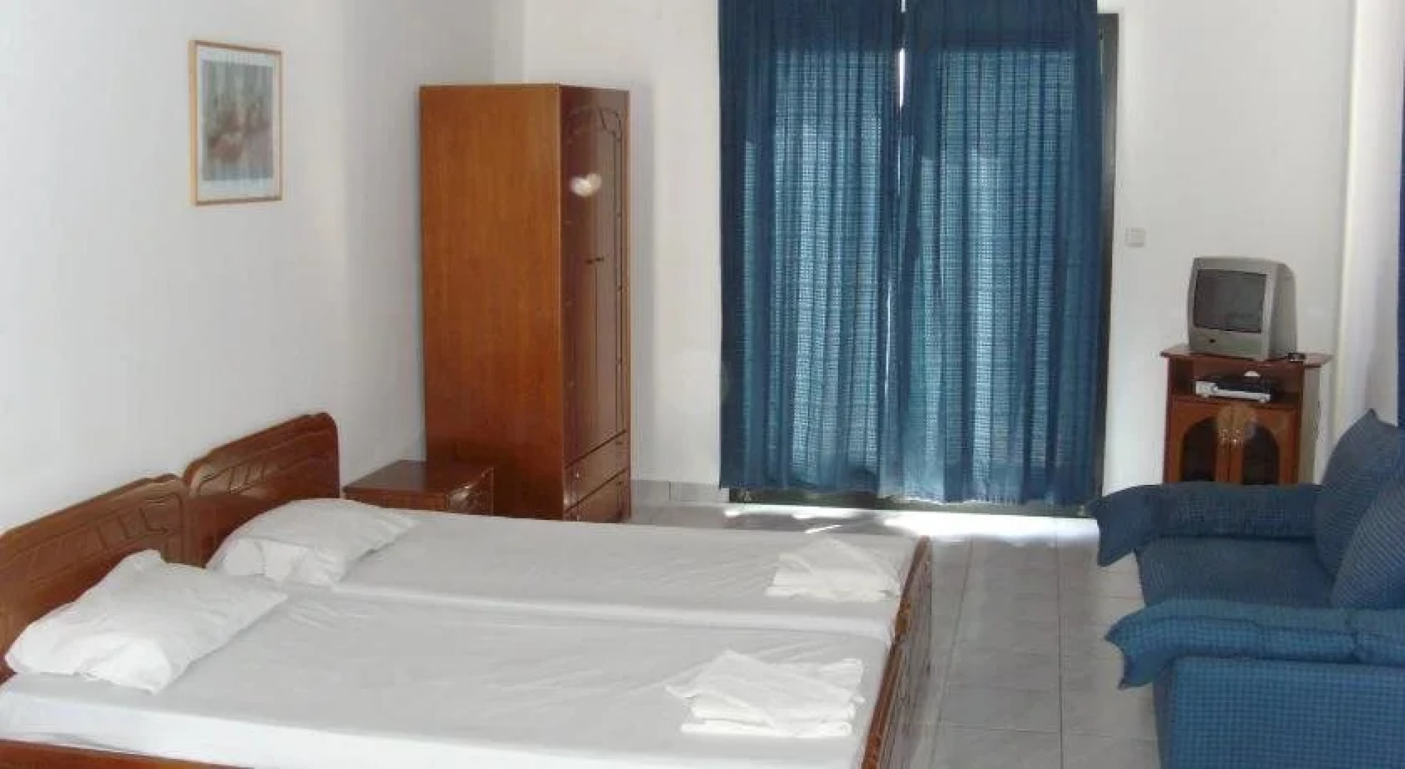 Minos Apartments & Studios II