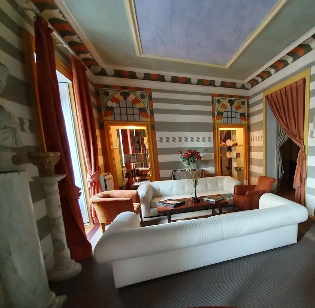 Escala Ópera - Adults Only