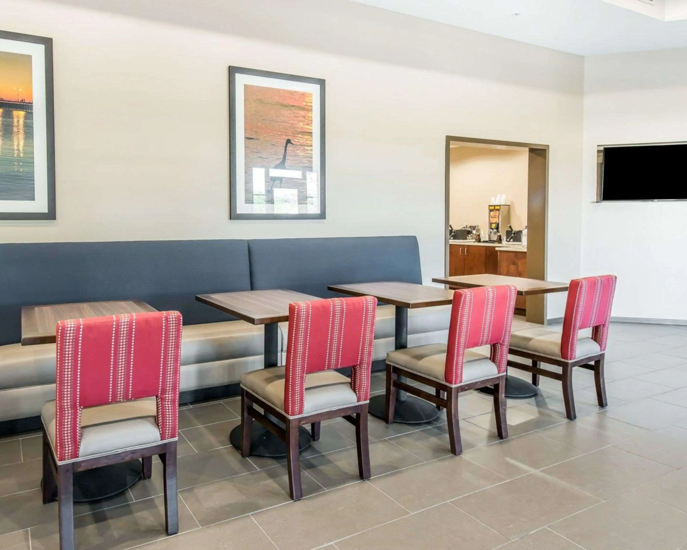 Comfort Suites Dunnellon near Rainbow Springs