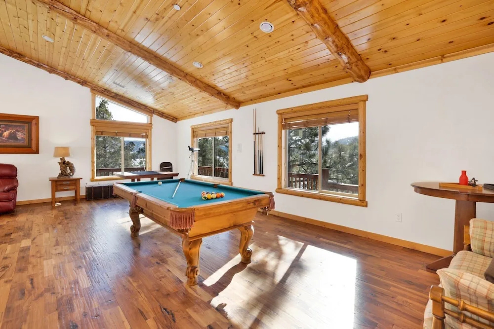 Cozy Lakeview Hideaway #2261