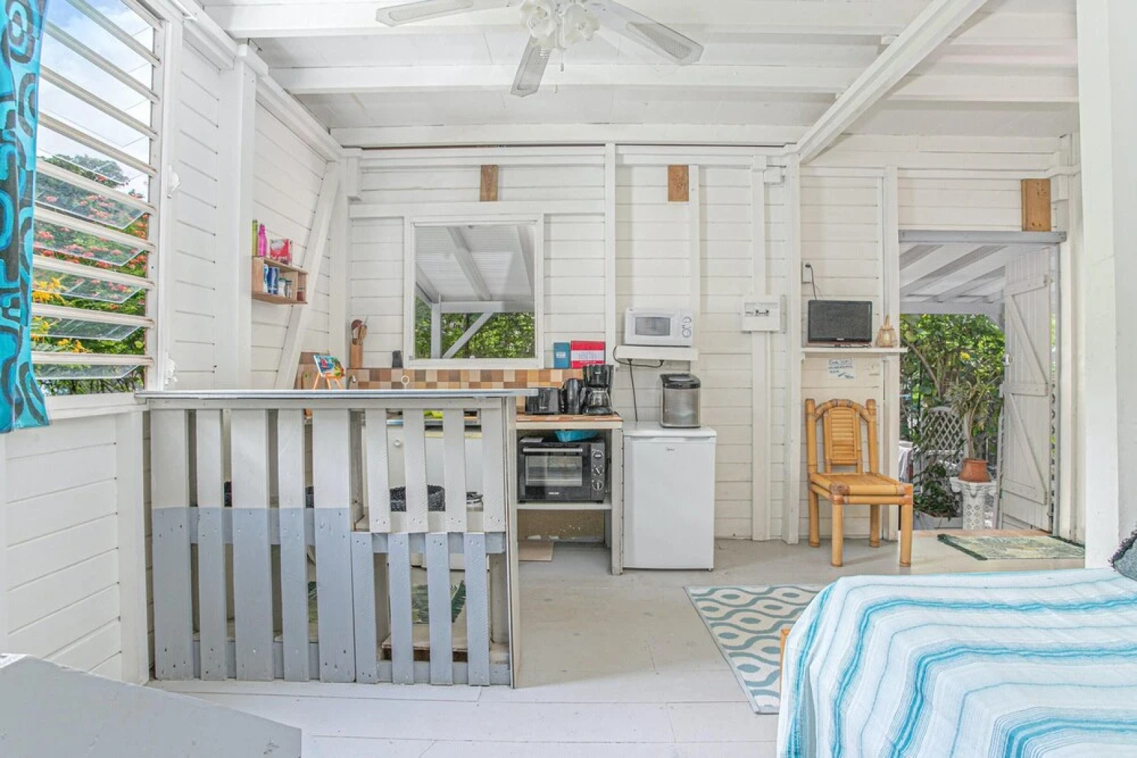 Apartment in a Bungalow on the Beach in Le Carbet Wonder