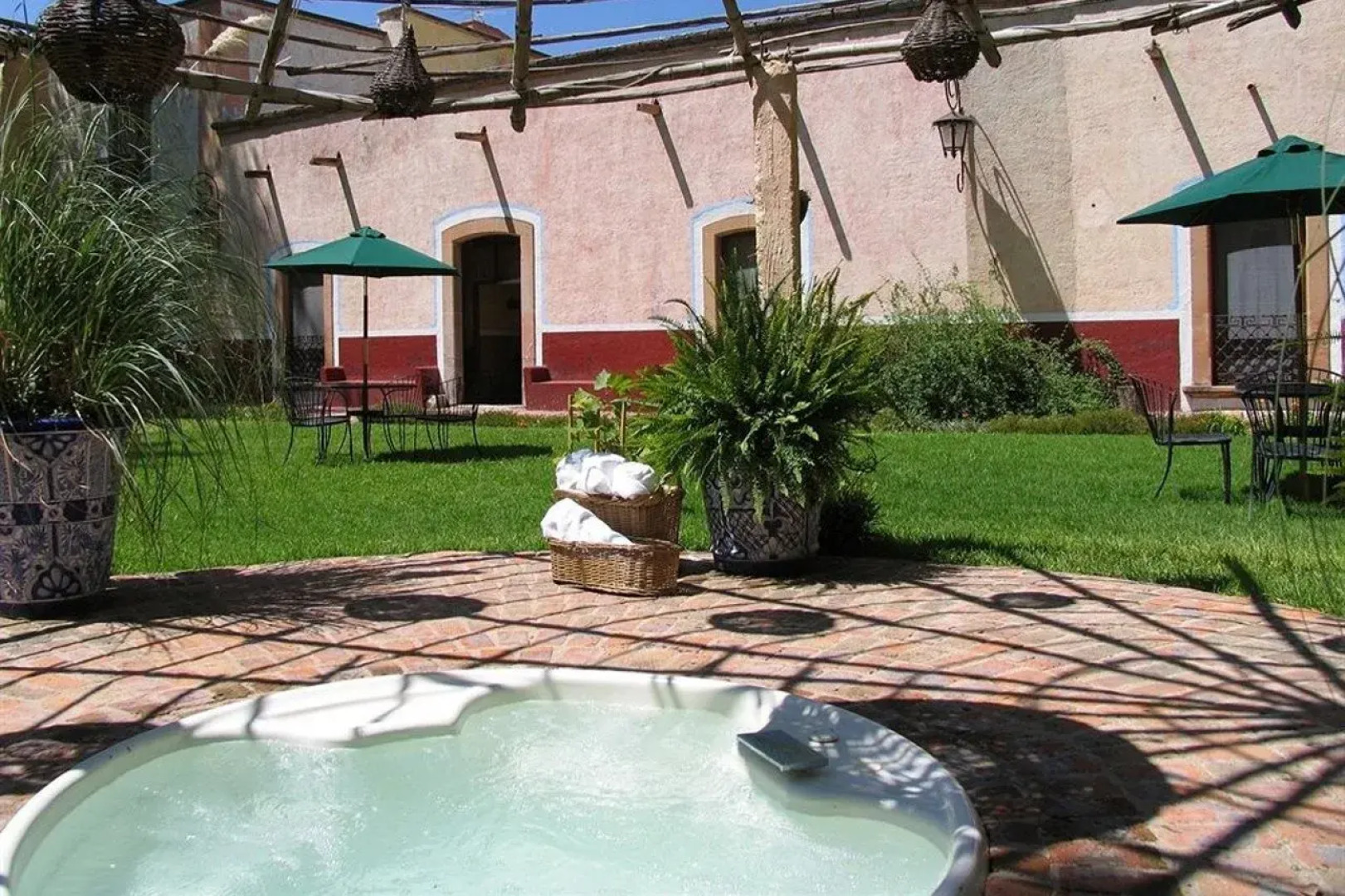 Hacienda Sepulveda Hotel & SPA