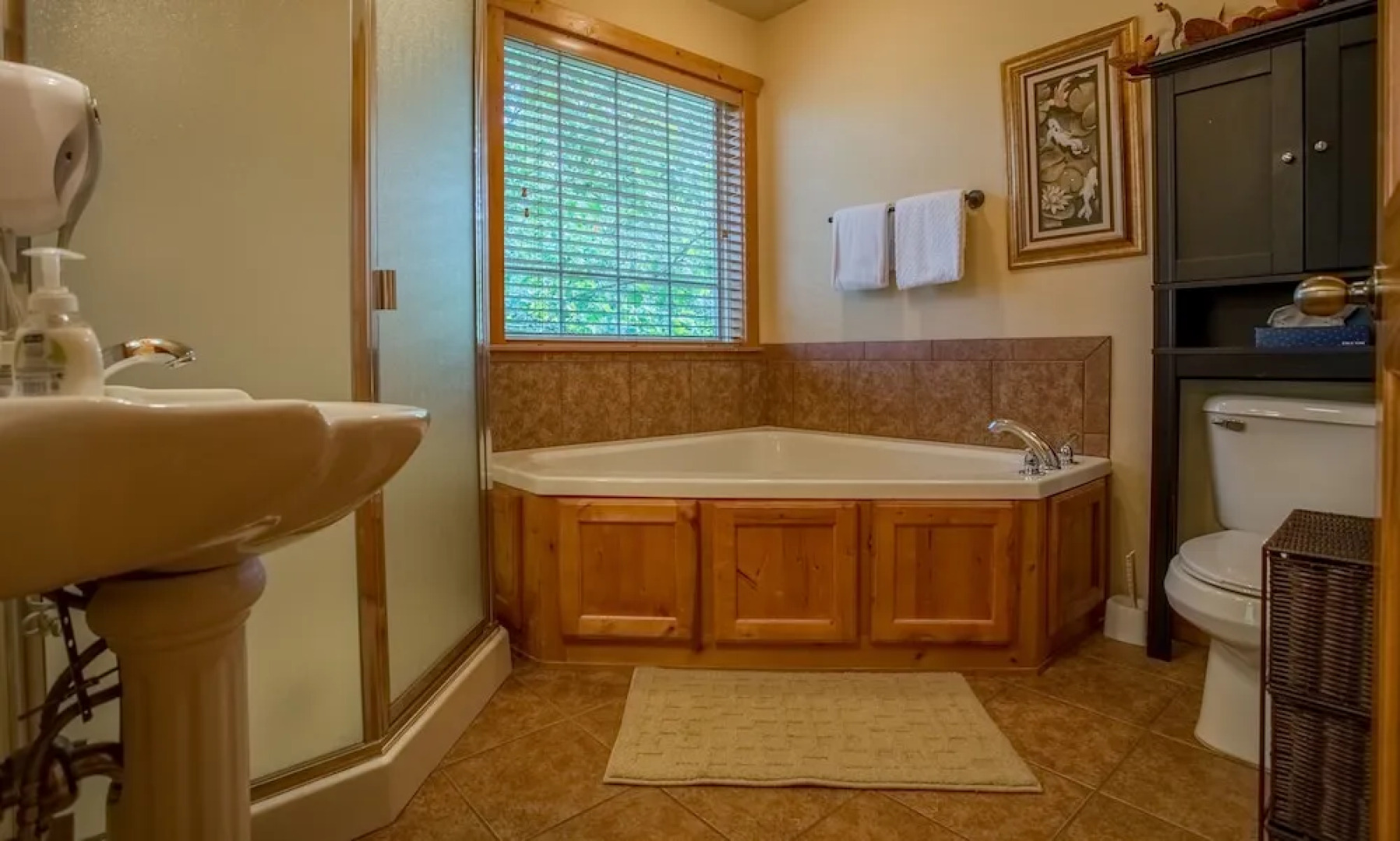 Magnolia Moon by RedAwning