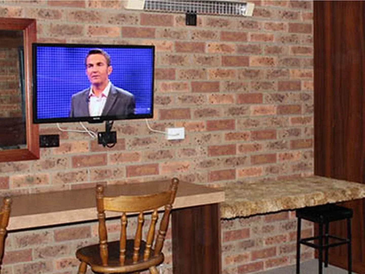 Woomargama Village Hotel Motel