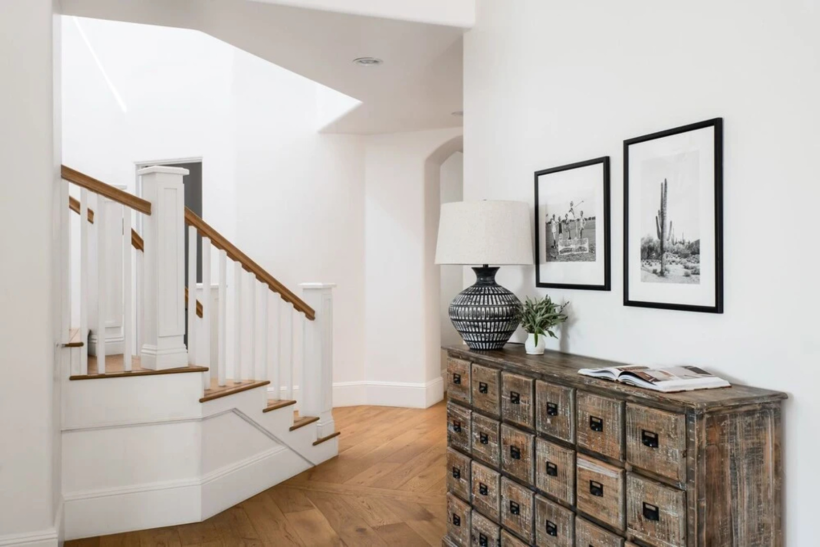 Villa Verbena by Avantstay Expansive Estate w/ B-ball Court, Pool/spa & Entertainer's Yard