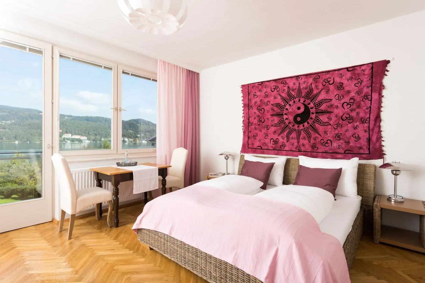 Hotel Lamplhof - Lichtpfad Wörthersee