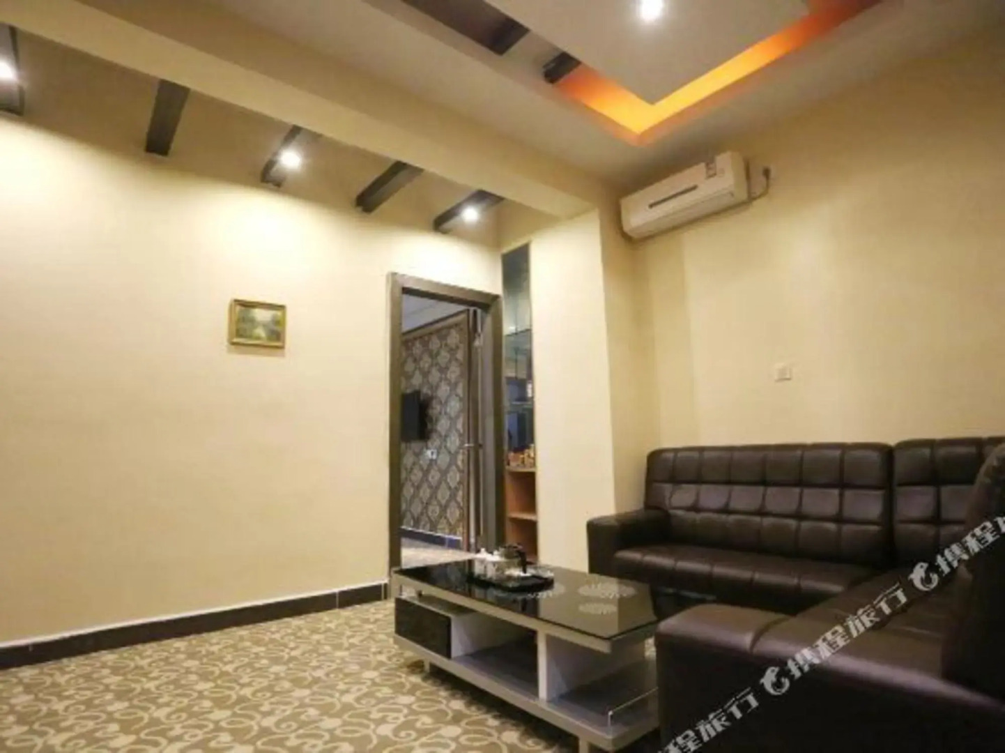 Tianhe Business Hotel