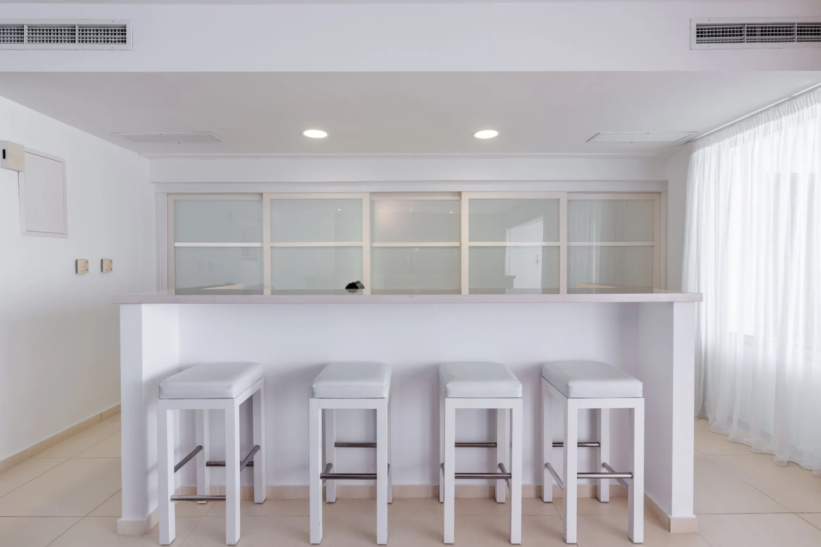 Napa Mermaid Hotel & Suites